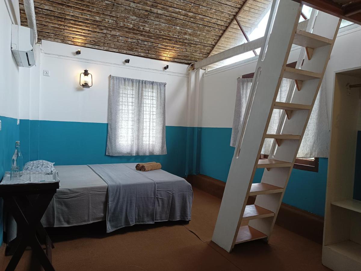 Hostel Calaila 바르칼라 외부 사진
